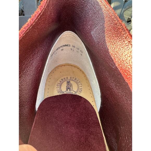 Clarks Men’s Desert Boots Size 10 Burgundy Red Suede Lace Up Ankle Chukka Crepe - Picture 5 of 6